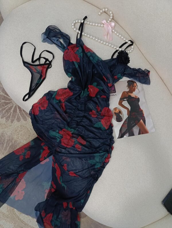 فستان بنقشة الزهور – تصميم أنثوي أنيق