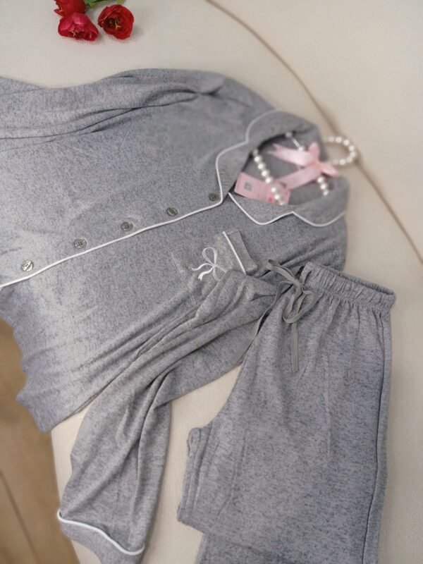 طقم بيجامة نسائي قطني مع أزرار