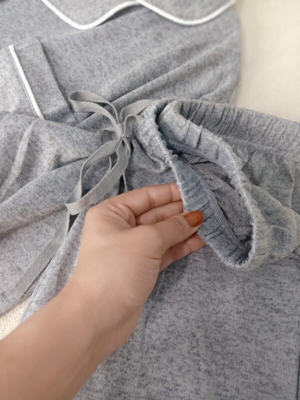 طقم بيجامة نسائي قطني مع أزرار